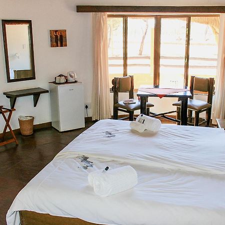 Omaruru Game Lodge エクステリア 写真